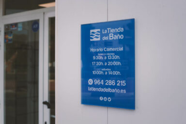 acceso la tienda del baño