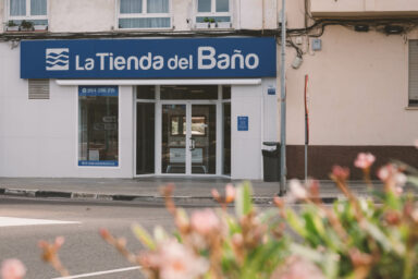 fachada la tienda del baño